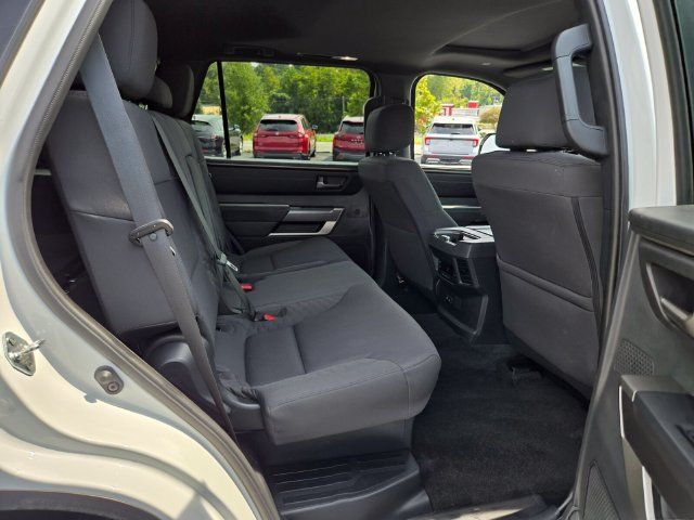 Used 2025 Toyota Sequoia SR5 AWD/4WD image 20