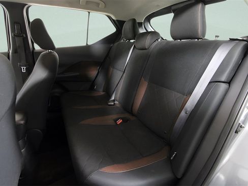 Used 2020 Nissan Kicks SR image 17