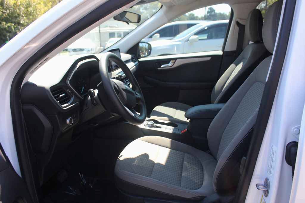 Used 2021 Ford Escape SE w/ SE Sport Appearance Package AWD/4WD image 24