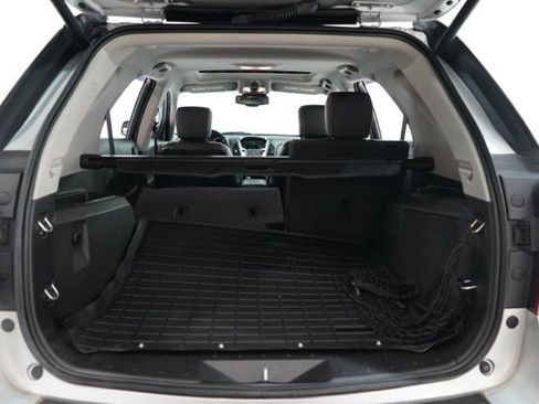 Used 2017 Chevrolet Equinox Premier w/ Enhanced Convenience Package image 35