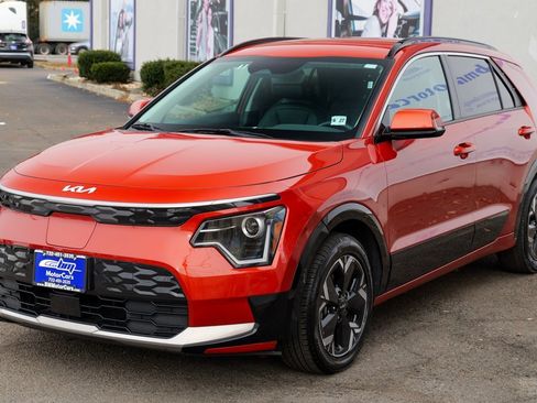 Used 2023 Kia Niro Wind image 3
