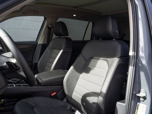 New 2026 Volkswagen Atlas SEL image 8