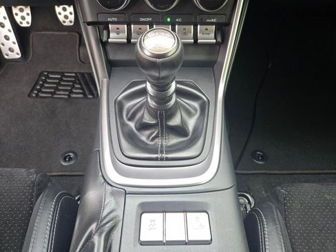 Used 2024 Toyota GR86 Premium image 18