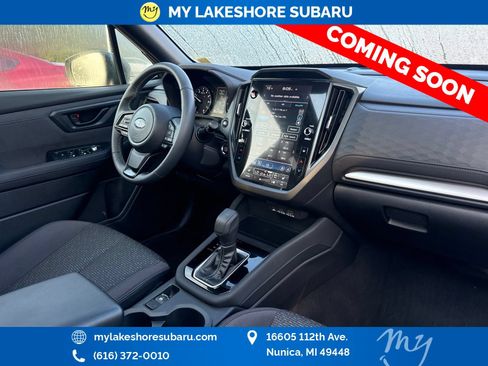 Used 2025 Subaru Forester Premium AWD/4WD image 16