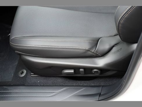 New 2026 Subaru Outback Limited AWD/4WD image 33