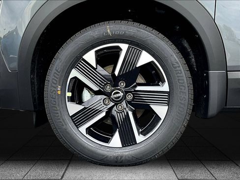 New 2026 Nissan Kicks SV w/ Cold Weather Package AWD/4WD image 13