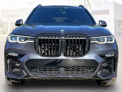 Used 2021 BMW X7 M50i w/ Cold Weather Package AWD/4WD image 27