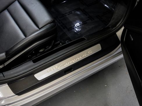 Used 2020 Porsche 911 Carrera 4S AWD/4WD image 30