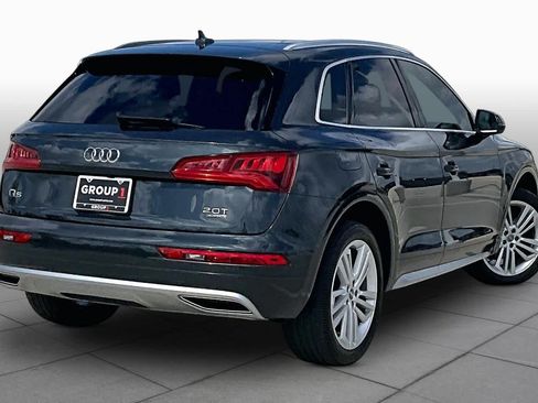 Used 2018 Audi Q5 2.0T Premium Plus w/ Premium Plus Package AWD/4WD image 12