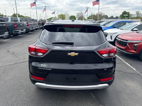 Used 2025 Chevrolet TrailBlazer LT w/ LT Cold Weather Package FWD image 6