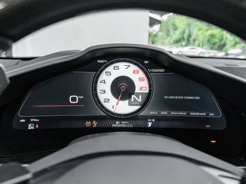 Used 2025 Ferrari Purosangue AWD/4WD image 57