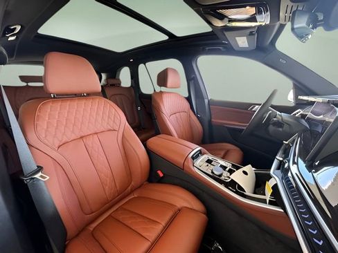 Used 2026 BMW X5 sDrive40i w/ M Sport Package image 30