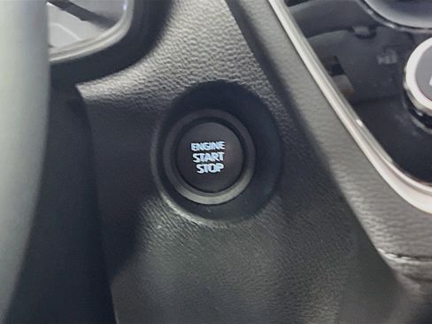 Used 2026 Toyota Corolla Cross LE FWD image 23