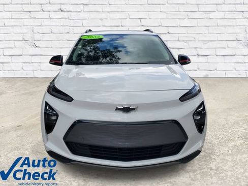 Used 2023 Chevrolet Bolt EUV LT w/ Comfort Package FWD image 6