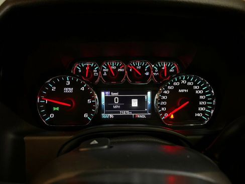 Used 2020 GMC Yukon SLT w/ Premium Edition image 18