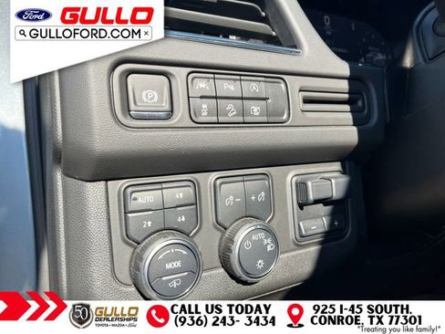 Used 2024 Chevrolet Suburban Z71 w/ Off-Road Capability Package AWD/4WD image 22
