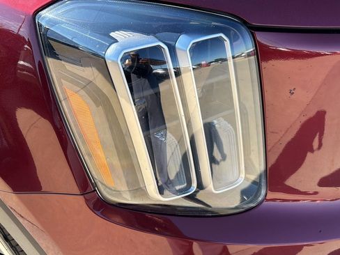 Used 2023 Kia Telluride EX FWD image 28