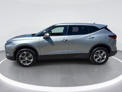 Used 2025 Chevrolet Blazer LT AWD/4WD image 5