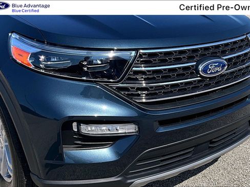 Used 2023 Ford Explorer XLT w/ Equipment Group 202A AWD/4WD image 32
