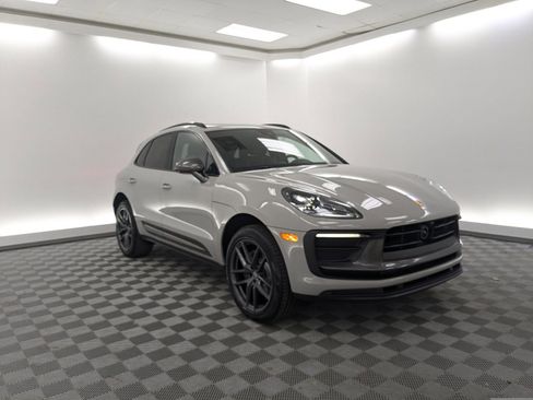 New 2026 Porsche Macan Turbo image 7