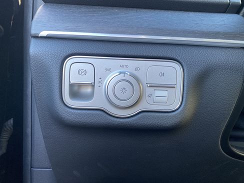 Used 2022 Mercedes-Benz GLE 350 4MATIC image 17