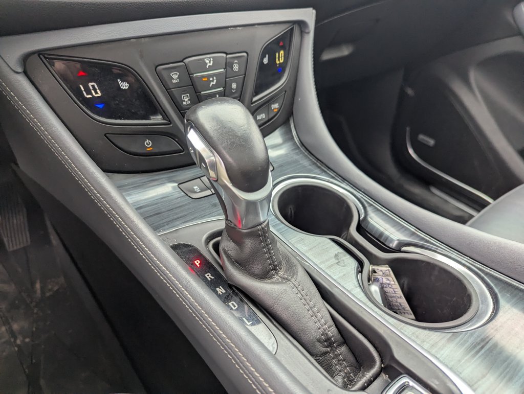 Used 2020 Buick Envision Premium AWD/4WD image 14