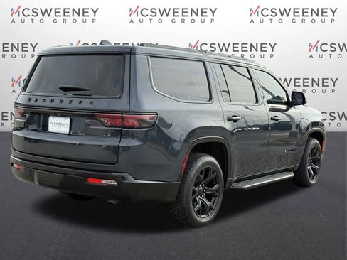 Used 2023 Jeep Wagoneer Series II image 5