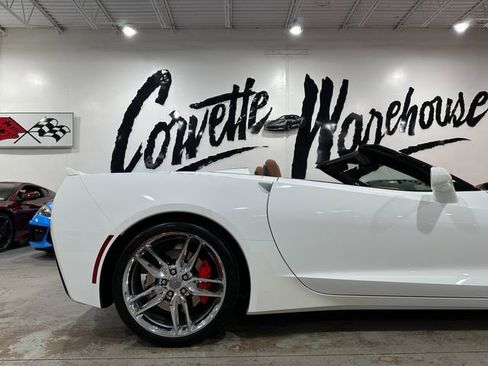 Used 2016 Chevrolet Corvette Stingray Convertible w/ 3LT Preferred Equipment Group RWD image 4