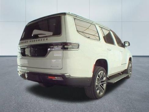 Used 2022 Jeep Grand Wagoneer Series III w/ Rear Seat Video Group 1 image 3
