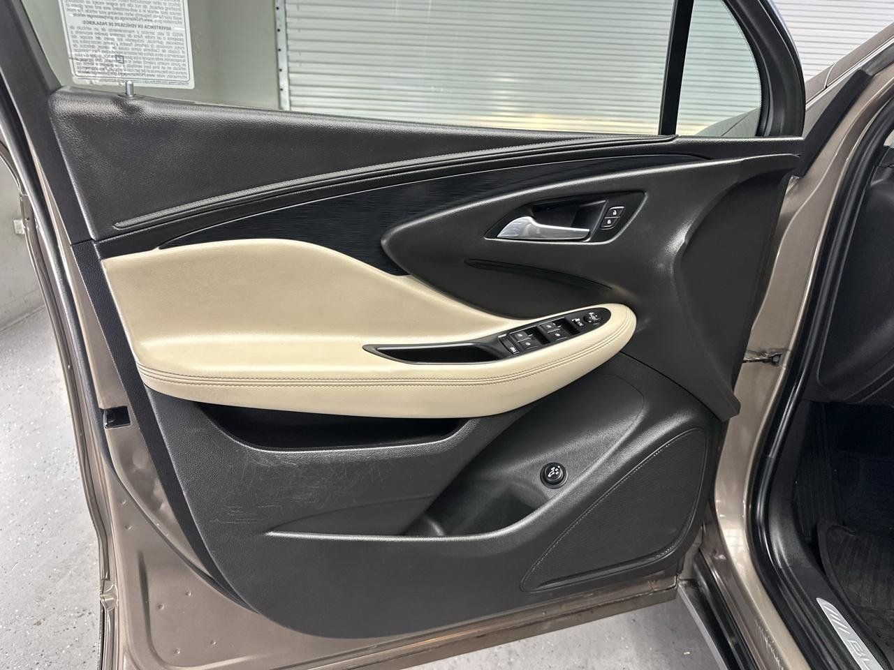 Used 2018 Buick Envision Preferred FWD image 12