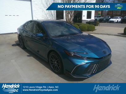 Used 2025 Toyota Camry SE w/ Convenience Package