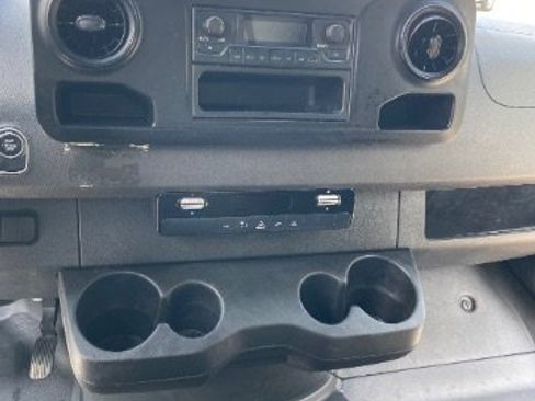 Used 2019 Mercedes-Benz Sprinter 2500 image 23