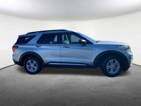 Used 2022 Ford Explorer XLT w/ Equipment Group 202A image 14