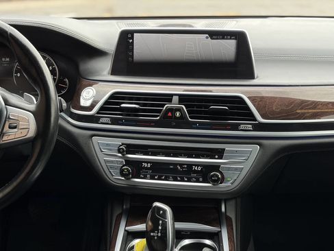 Used 2017 BMW 750i xDrive AWD/4WD image 30