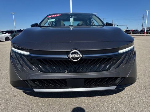 New 2026 Nissan Sentra SL w/ Floor Mat Package image 9