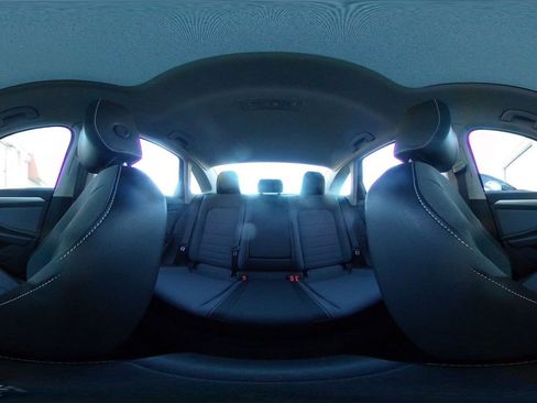 Used 2025 Volkswagen Jetta SE image 42