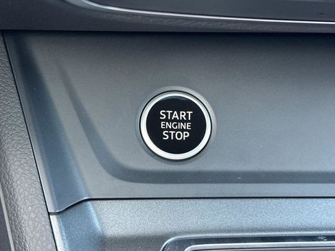 Used 2025 Audi Q3 2.0T Premium w/ Convenience Package image 21