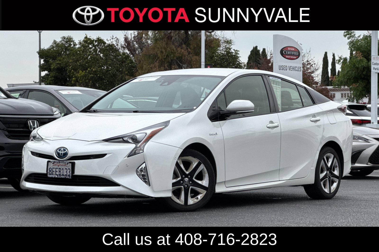 Certified 2018 Toyota Prius Three Touring FWD image 2