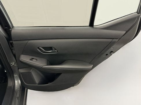 Used 2024 Nissan Sentra SV image 30