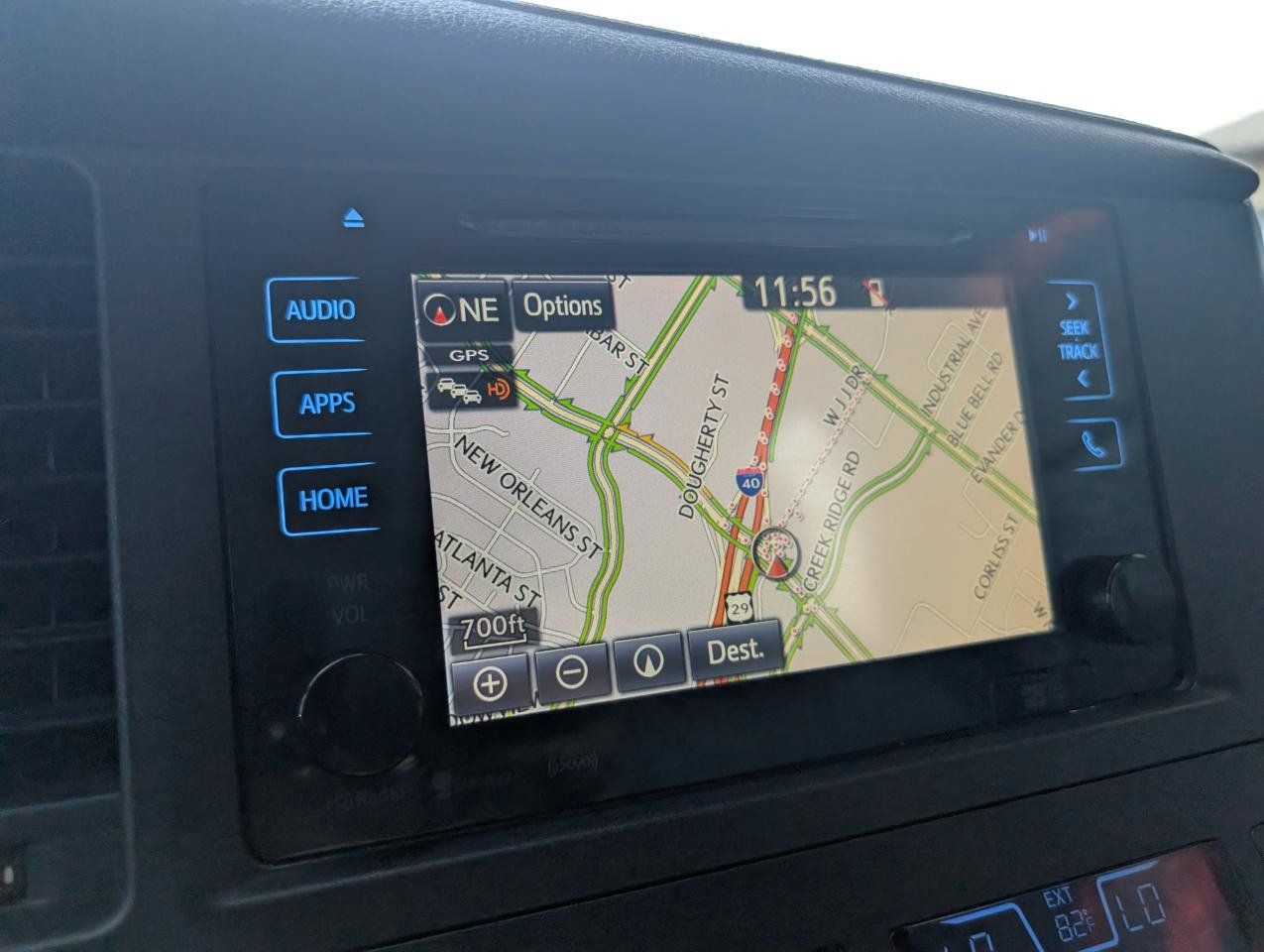 Used 2017 Toyota Sienna XLE w/ XLE Navigation Package FWD image 18