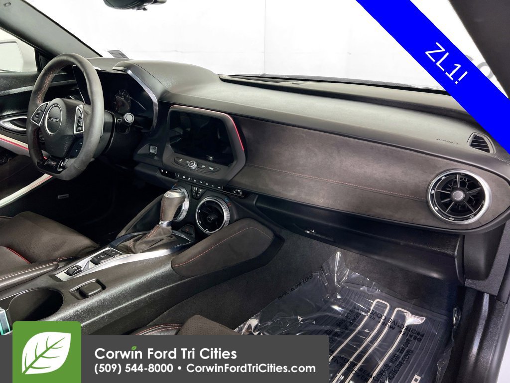 Used 2022 Chevrolet Camaro ZL1 RWD image 26