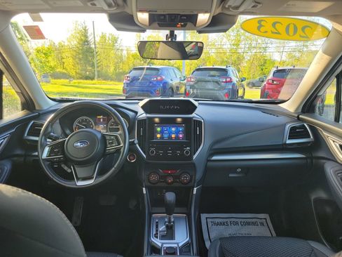 Certified 2023 Subaru Forester Premium AWD/4WD image 9