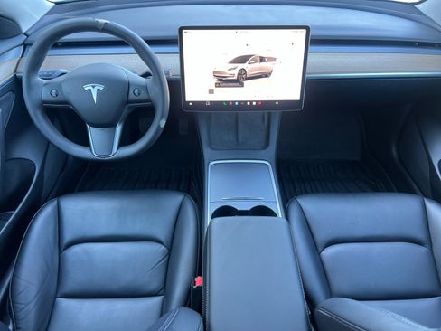 Used 2022 Tesla Model 3 Standard Range image 13