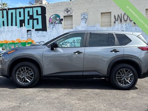 Used 2023 Nissan Rogue S image 7