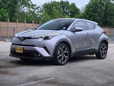 Used 2019 Toyota C-HR Limited image 7