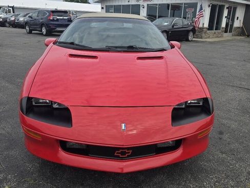 Used 1996 Chevrolet Camaro Z28 RWD image 16