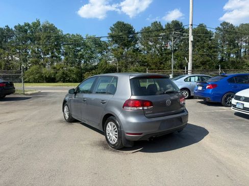 Used 2013 Volkswagen Golf 4-Door FWD image 3