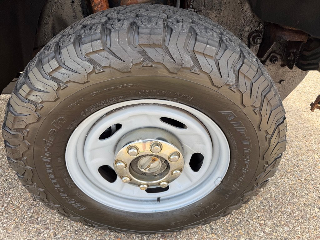 Used 2012 Ford F250 XL AWD/4WD image 13