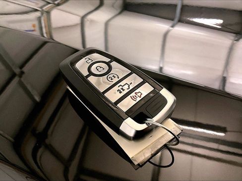 Certified 2022 Ford F150 XLT w/ Equipment Group 302A High image 9