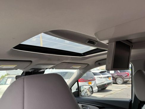 Used 2019 Honda Pilot Touring image 12